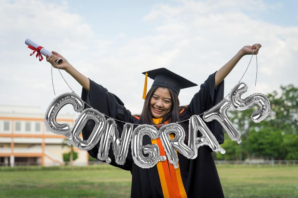 16 Inch Silver Foil Congrats Balloons