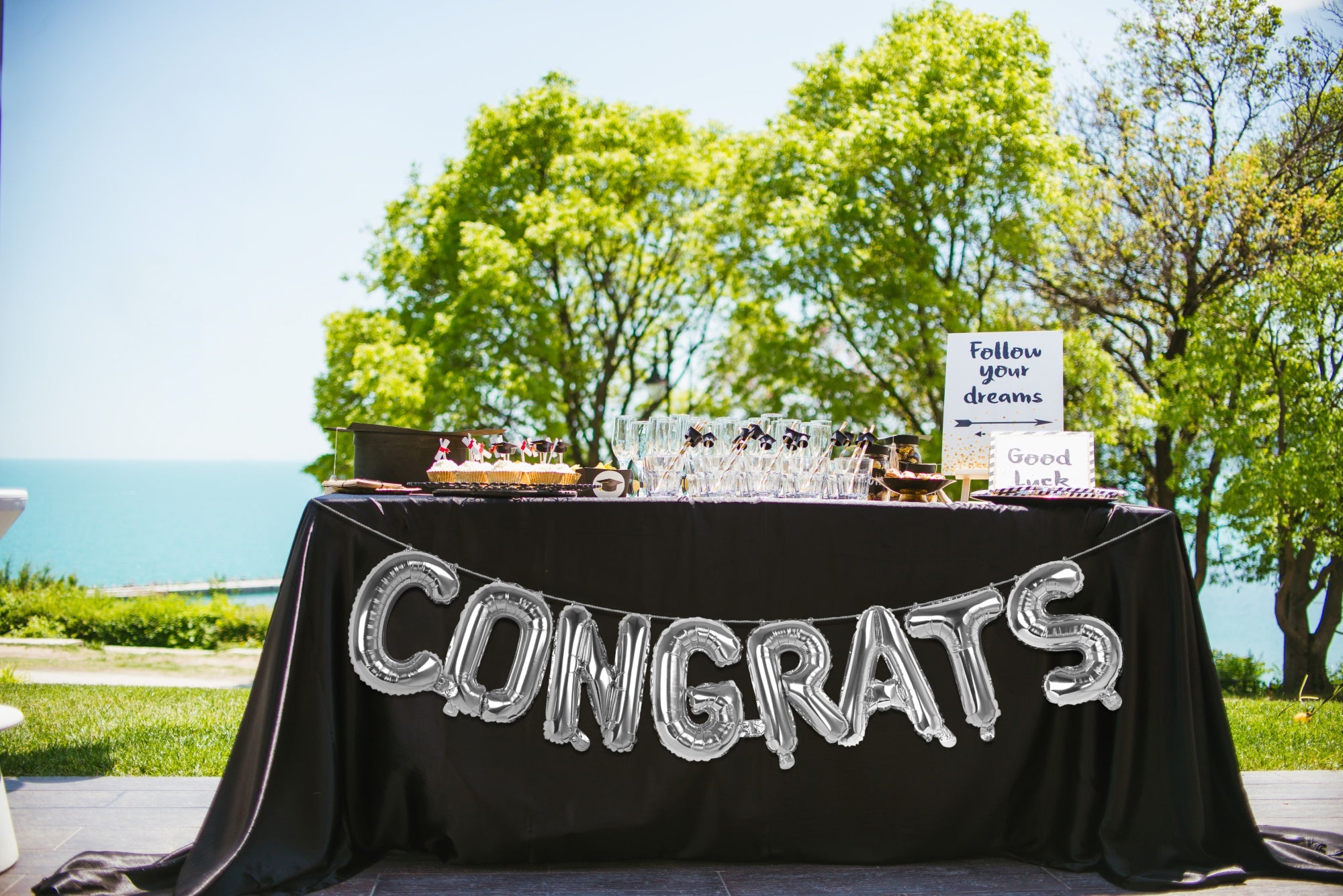 16 Inch Silver Foil Congrats Balloons