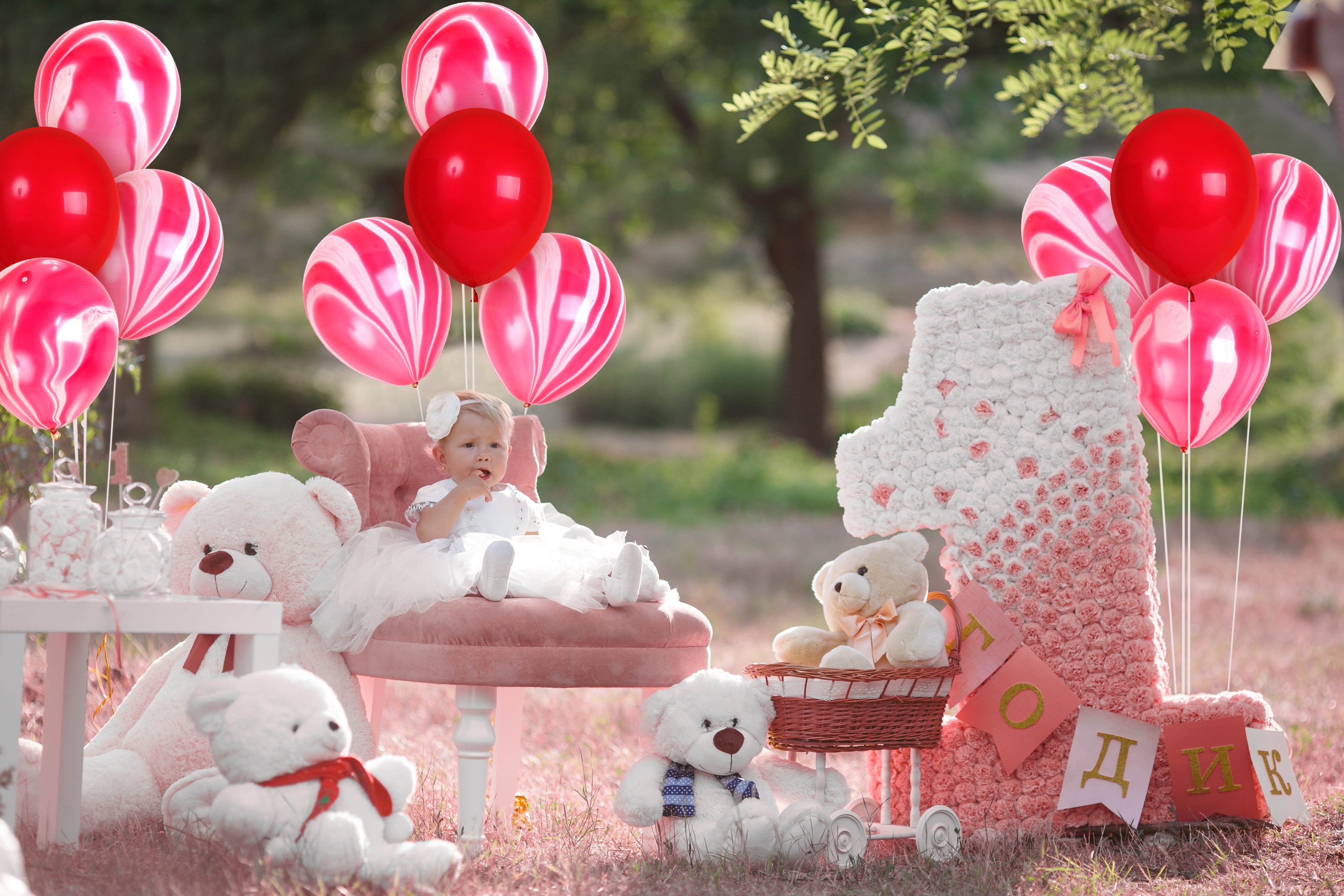 Red Marble Balloons - 12 Inch Latex Balloons