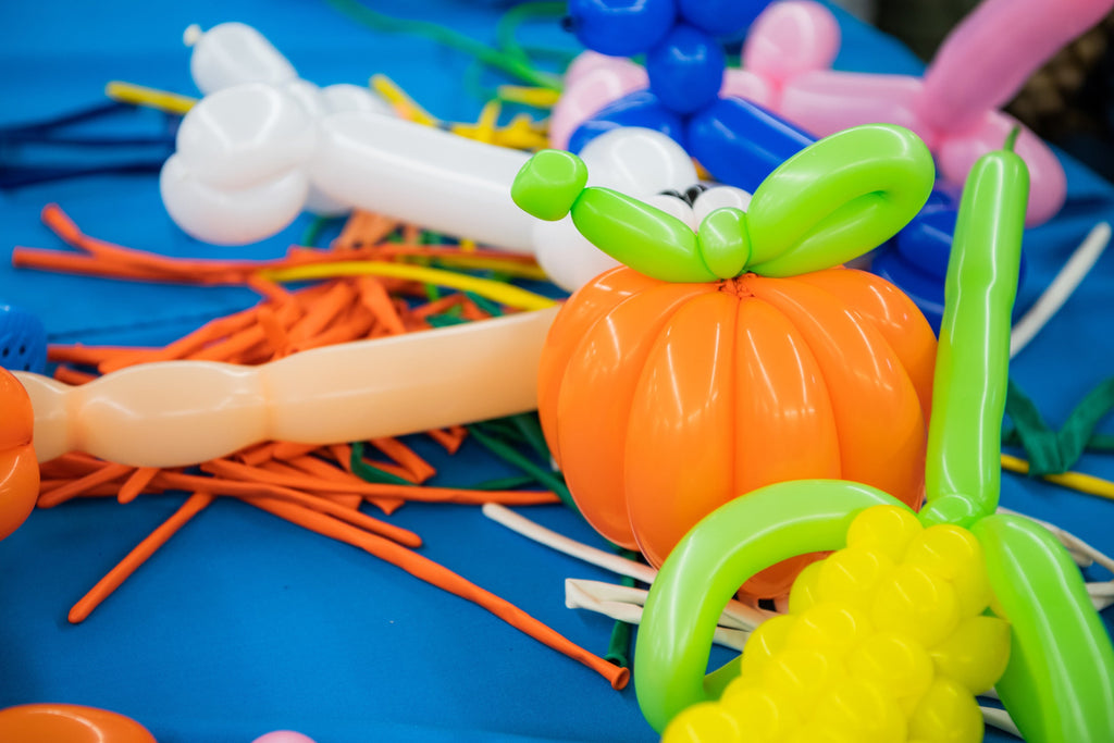 White Twisting Balloons - Long Balloons