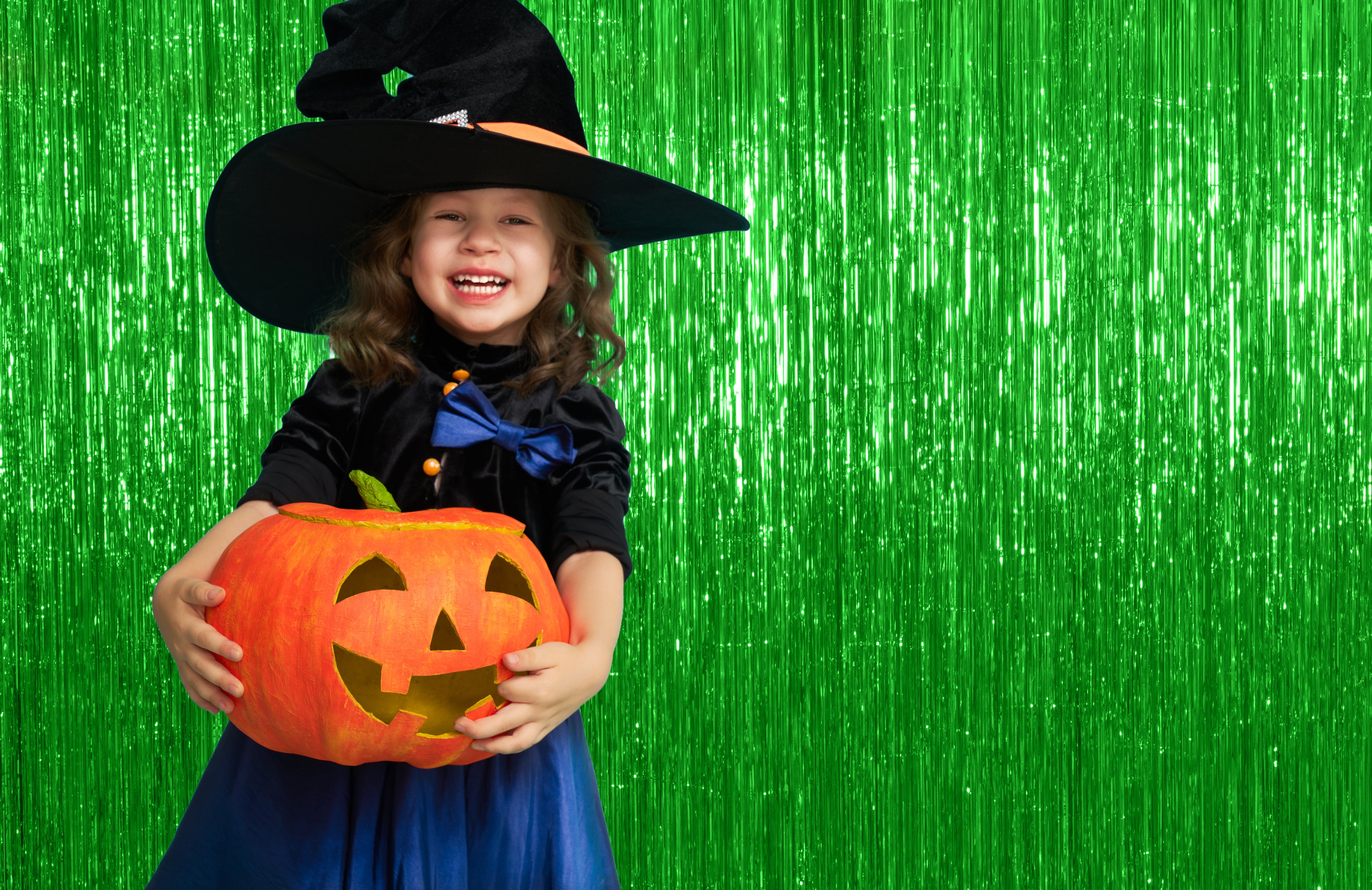Green Foil Fringe Curtain - 3ft x 8ft Tinsel Curtain