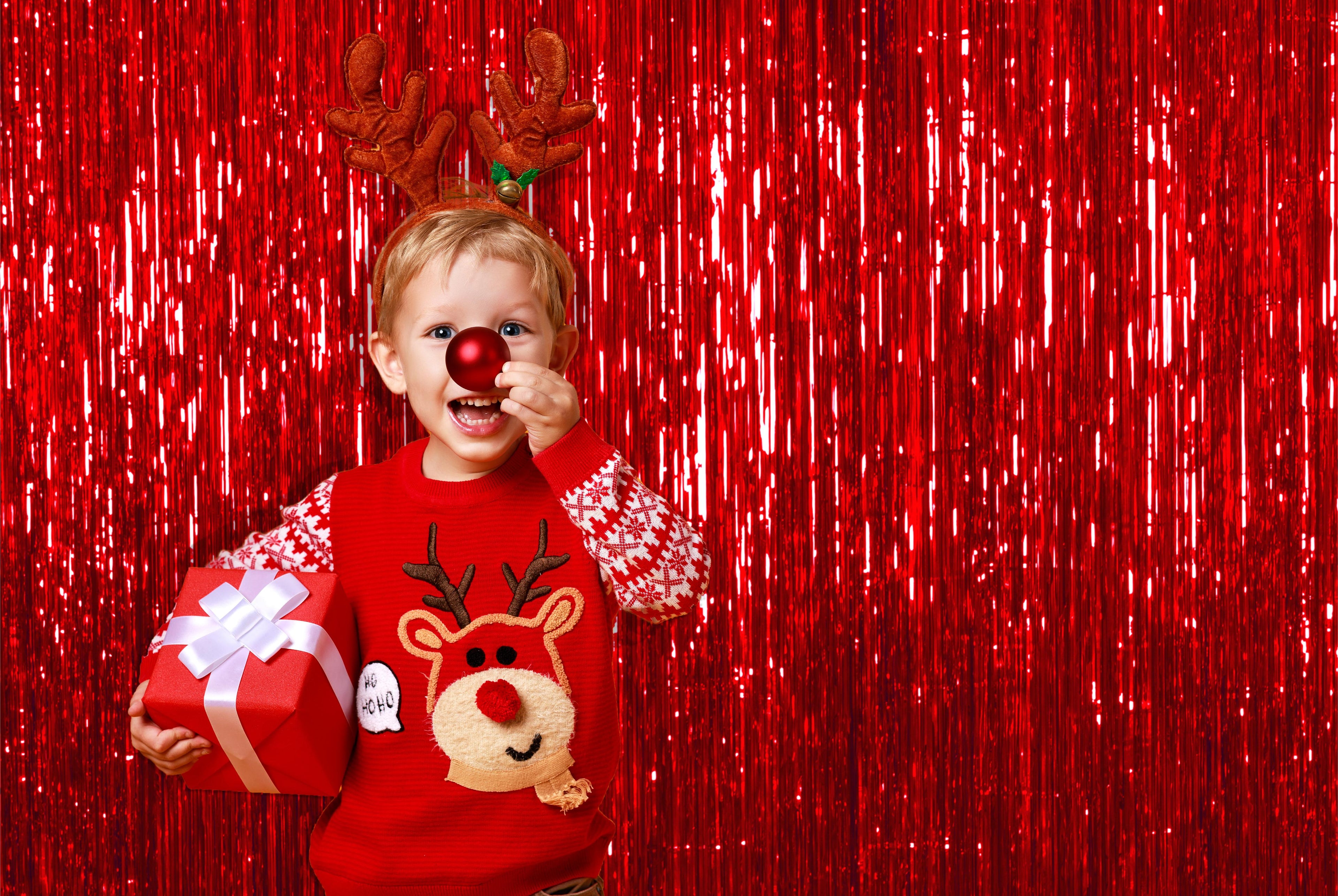 Red Foil Fringe Curtain - 3ft x 8ft Tinsel Curtain