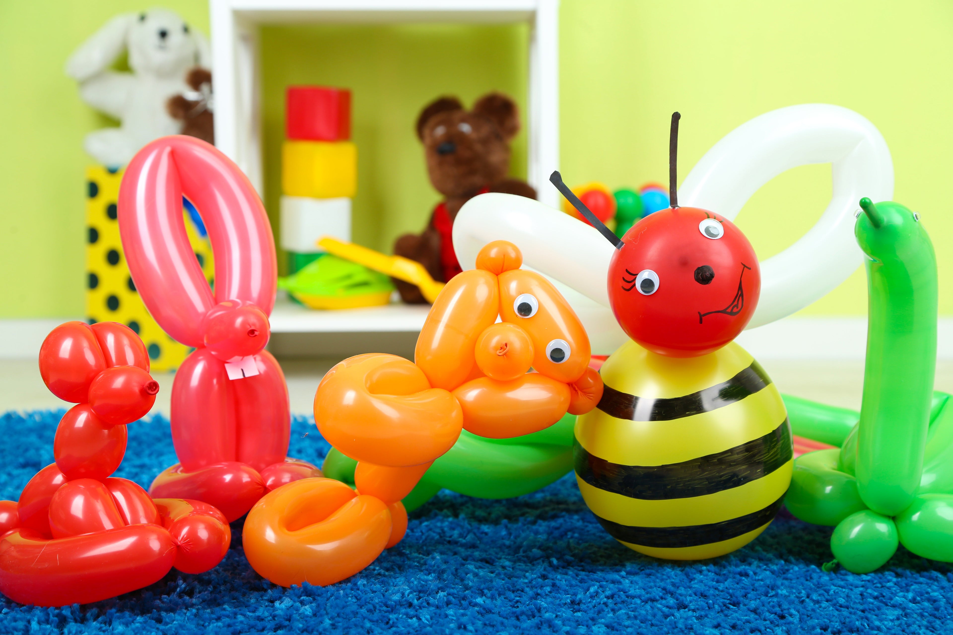 White Twisting Balloons - Long Balloons