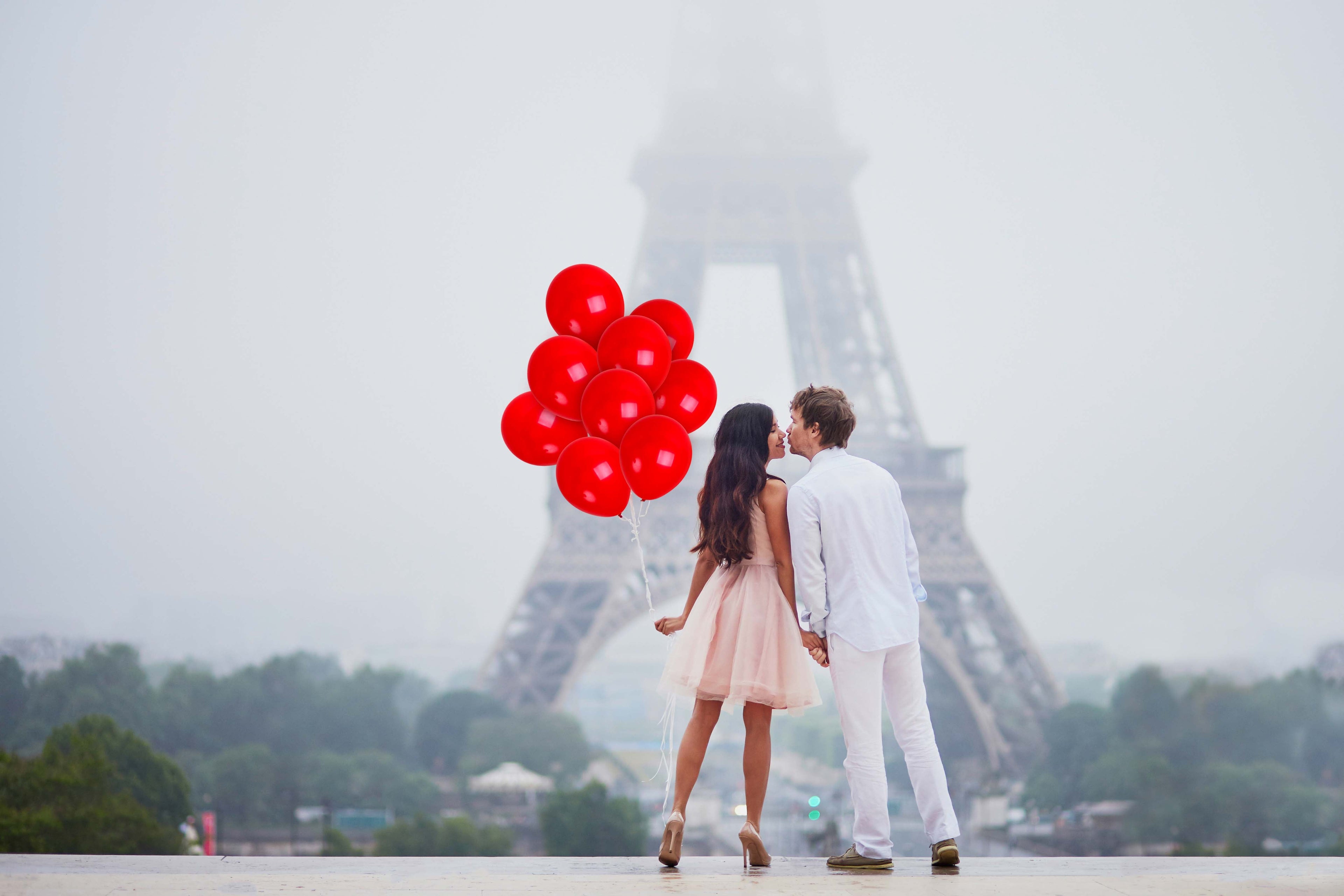 Red Balloons - 12 Inch Latex Balloons