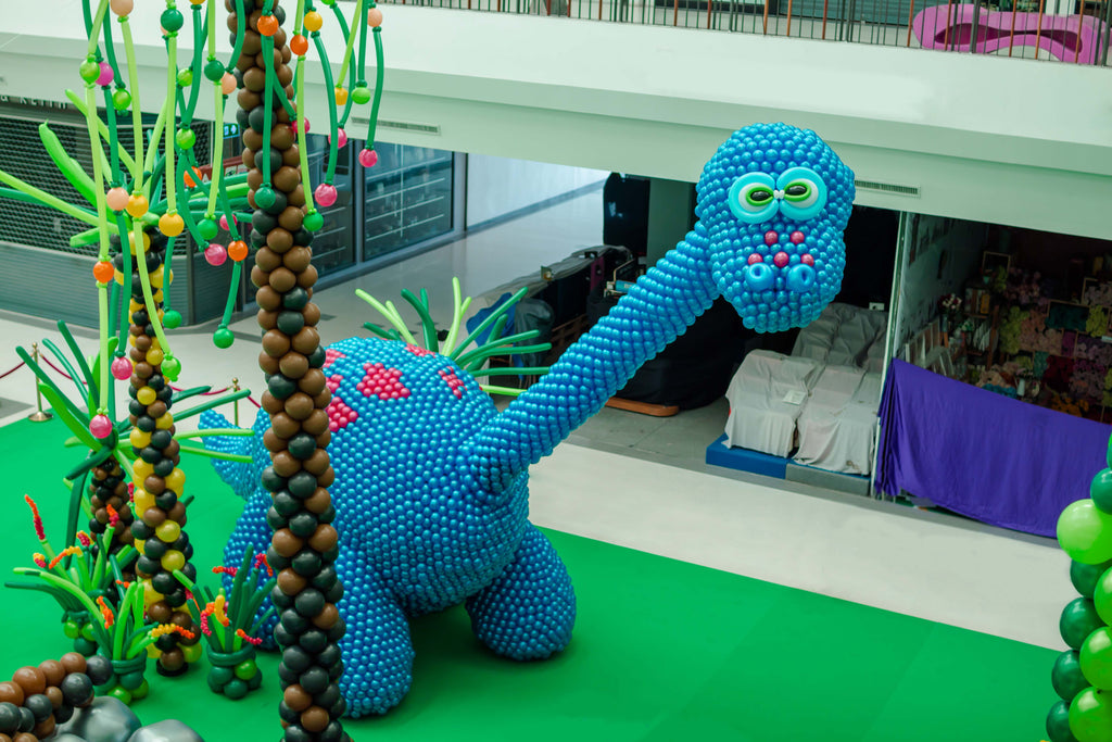 Pine Green Twisting Balloons - Long Balloons