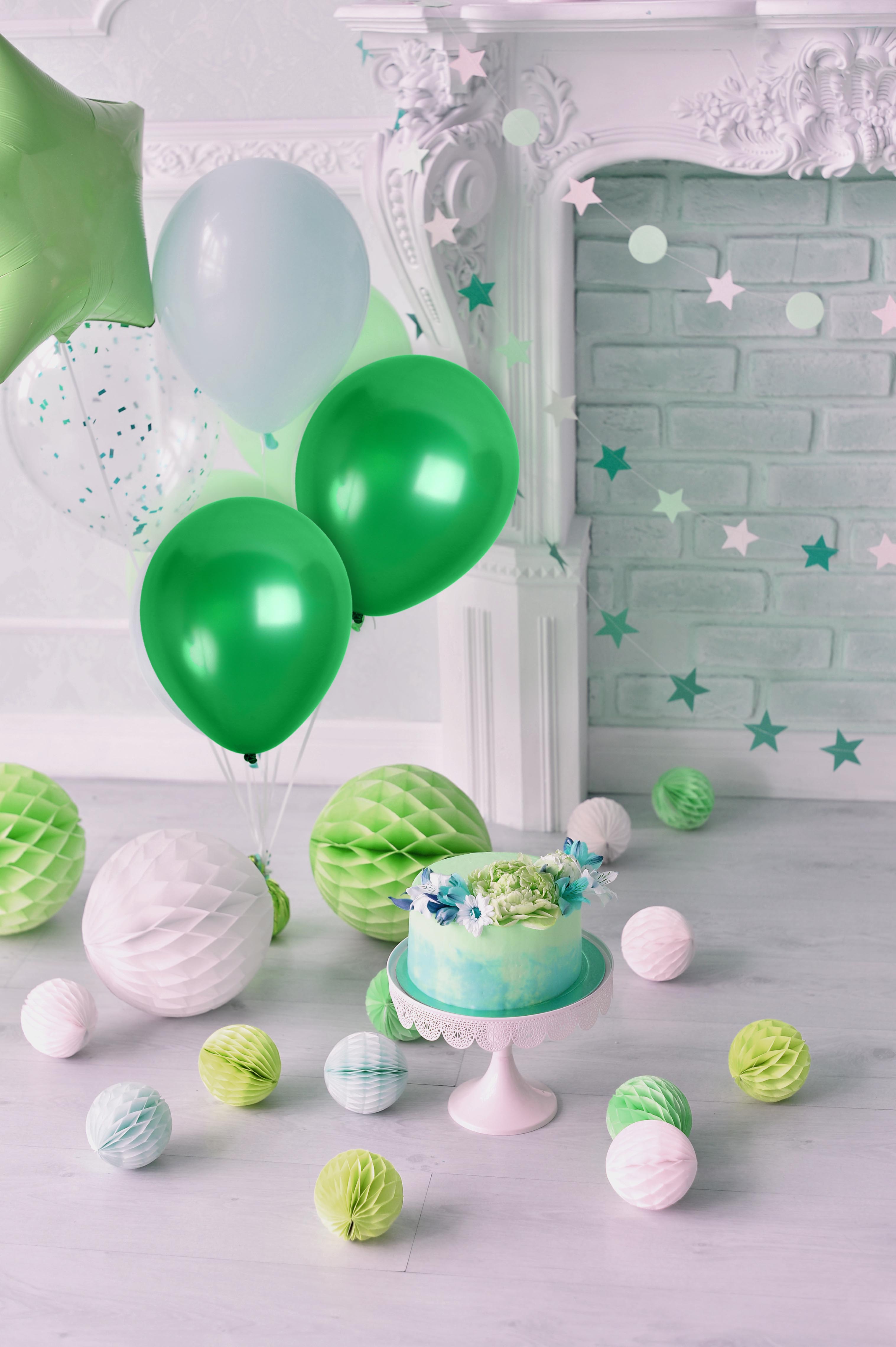 Pearlescent Emerald Green Balloons - 12 Inch Latex Balloons