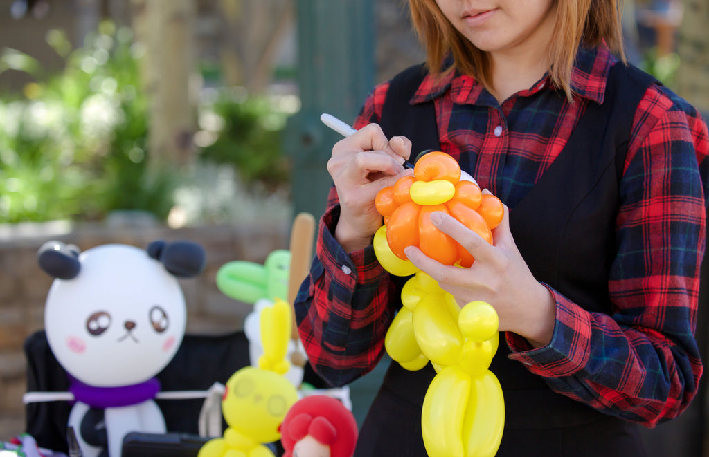 Lime Green Twisting Balloons - Long Balloons